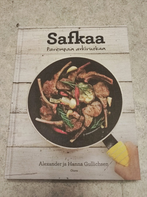 Safkaa Alexander ja Hanna Gullichsen