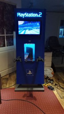 Aito PlayStation 2 myymäläkabinetti / Demo Kiosk + PS2