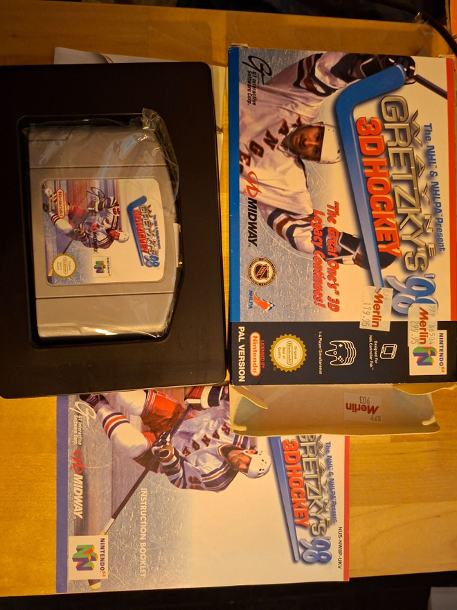 N64 Wayne Gretzky's 3D Hockey 98 CIB