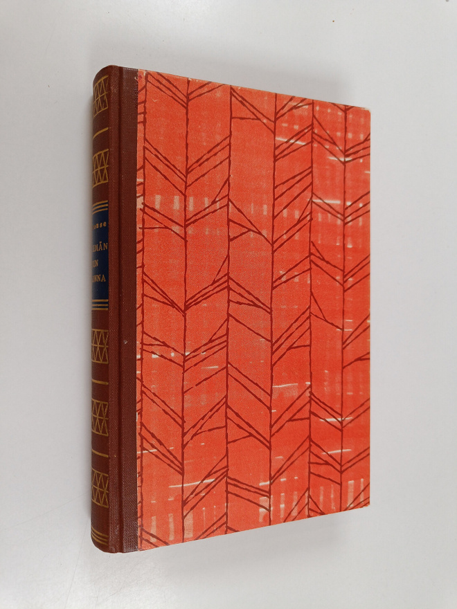 Margery Lawrence : Seitsemän kuun madonna