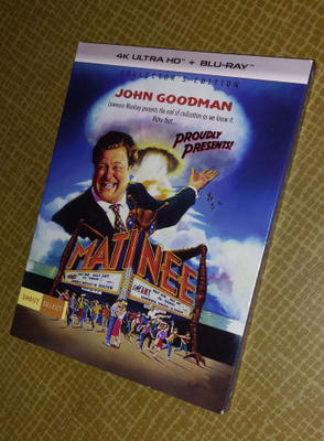Slipcover: Matinee (US)