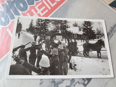 Saksalaiset sotilashäät rintamalla