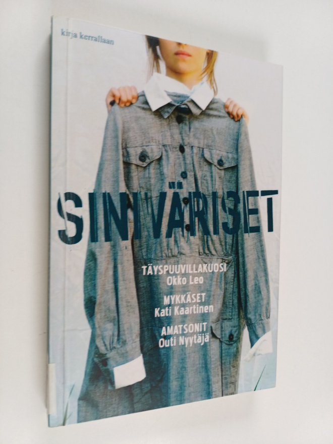 Leo ym. Okko : Siniväriset