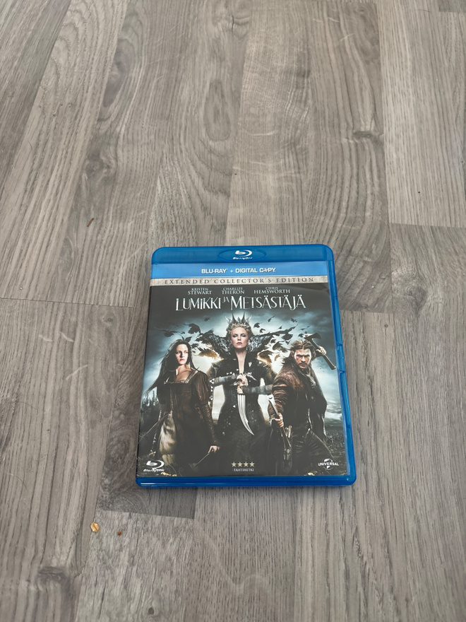 Lumikki ja metsästäjä Extended Collector’s Edition