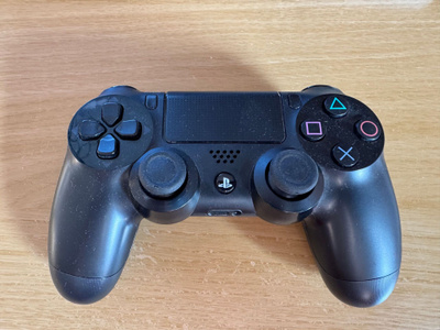 Dualshock 4, PS4-ohjain