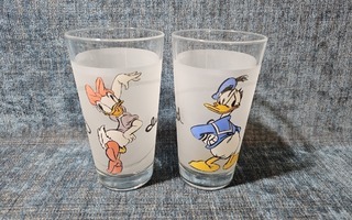 DISNEY VINTAGE HIENOT JUOMALASIT ( DAISY + DONALD DUCK ).