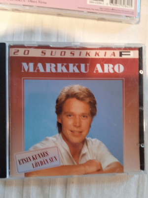 CD- LEVY : 20 SUOSIKKIA : MARKKU ARO : ETSIN KUNNES LÖYDÄN S
