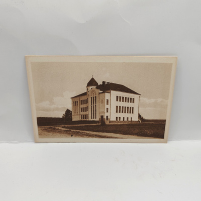 Loviisa: Keskikoulu ***