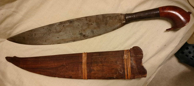 Moro Barong -miekka (Pentti Suppalan kokoelma)