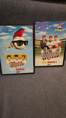Pallo Hukassa 1 & 2 ( Charlie Sheen, Tom Berenger)