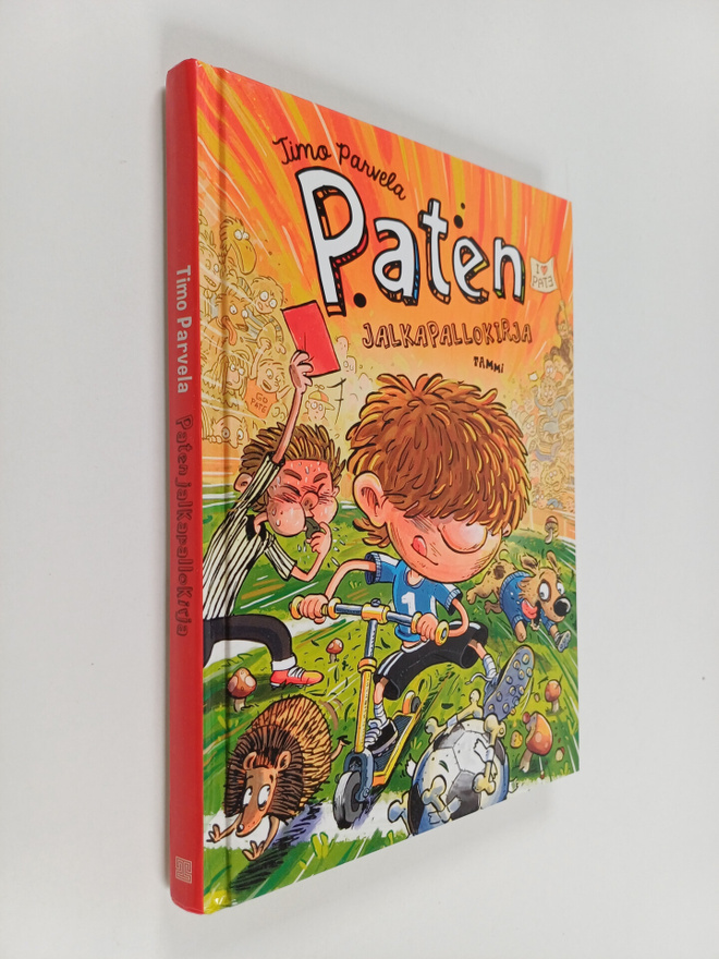 Timo Parvela : Paten jalkapallokirja