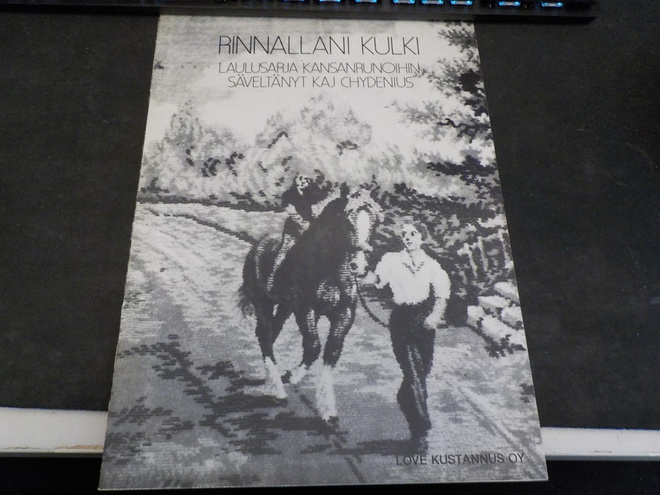 Rinnallani kulki nuottikirja