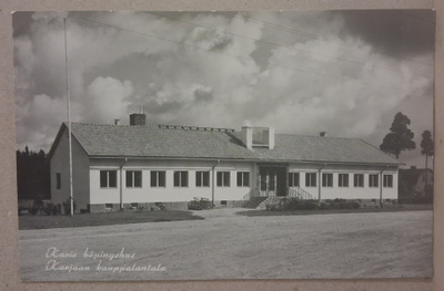 Karjaa: Kauppalantalo *** (1445)