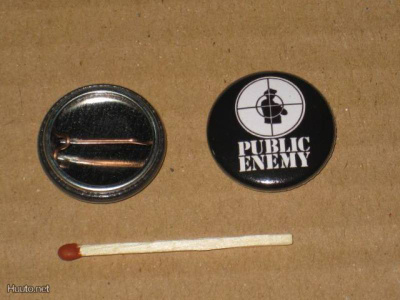 Public Enemy rintanappi 1" (n5)