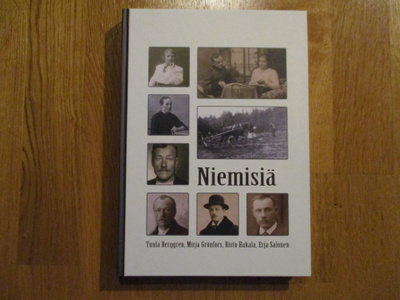 Niemisiä TUULA BERGGREN-MIRJA GRÖNFORS-RISTO HAKALA-ERJA SAL
