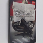 Intohimosta rikokseen : Pikkujuttu ; Naisen rikos - pikkukuva 1