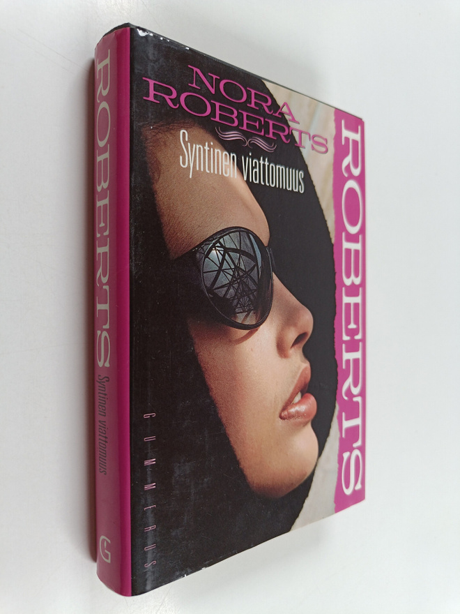 Nora Roberts : Syntinen viattomuus
