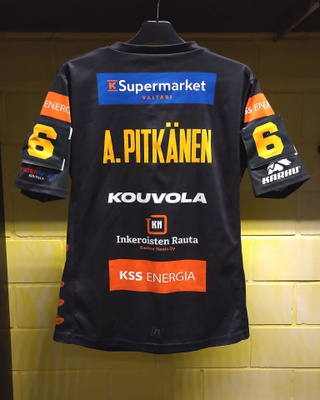 KPL Akseli Pitkänen Game Worn kotipelipaita