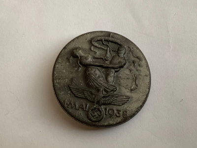 Saksan 1.5.1938 muistomerkki