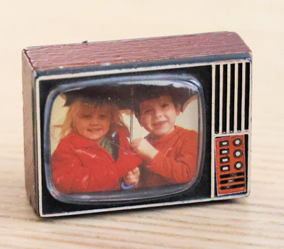Lundby 1970-luku, televisio nukkekotiin