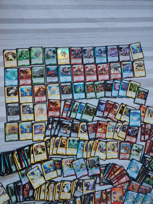 Vanhoja Duel masters kortteja