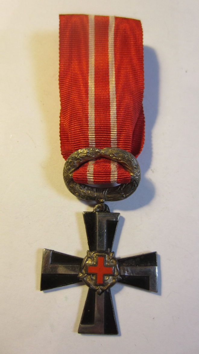 4.luokan Vapaudenristi Punaisen ristin kera 1918