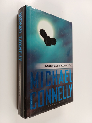 Michael Connelly : Mustempi kuin yö
