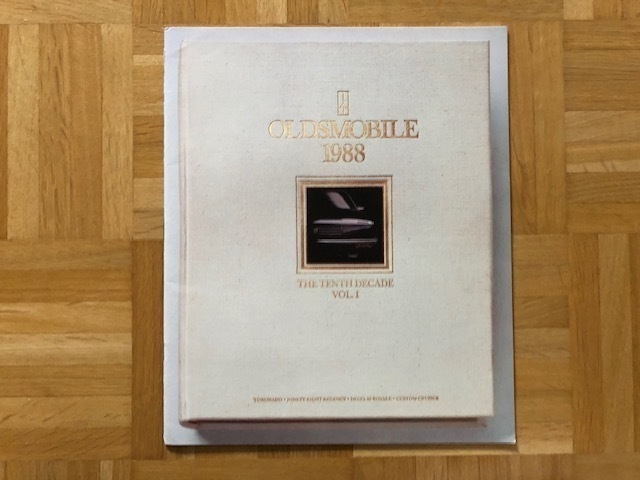 Esite Oldsmobile mallisto 1988: Toronado, 98, Delta 88 ym