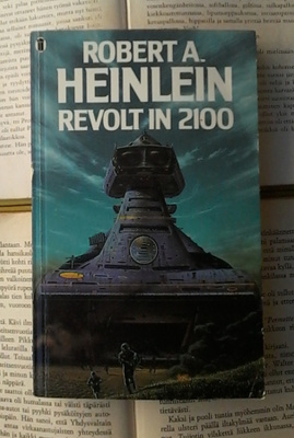 Robert A. Heinlein - Revolt in 2100 (paperback)