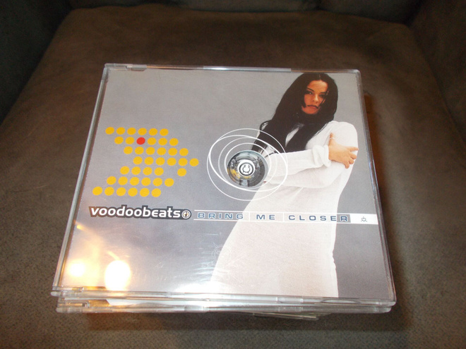 CDM VOODOOBEATS ** BRING ME CLOSER **