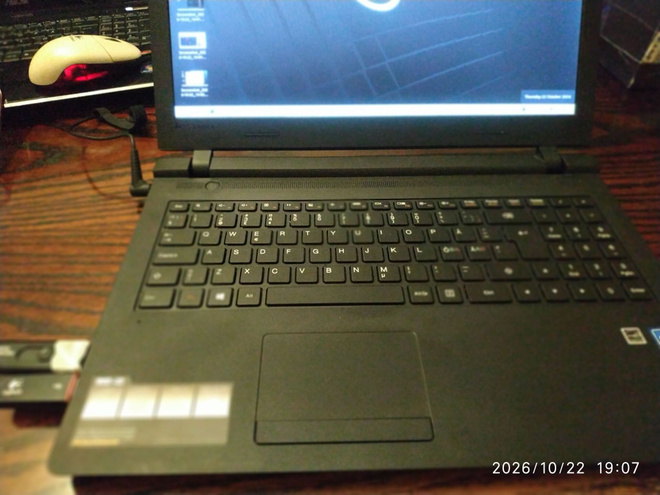 Hienokuntoinen kannettava tietokone Lenovo B50-10