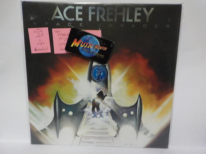 ACE FREHLEY - SPACE INVADERS M-/M- SAKSA 2014 2LP + CD
