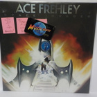 ACE FREHLEY - SPACE INVADERS M-/M- SAKSA 2014 2LP + CD - pikkukuva 1