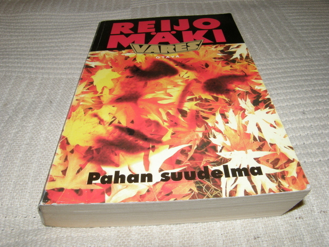 Reijo Mäki Pahan suudelma  -nid