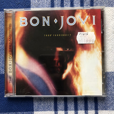 Bon Jovi: 7800 Fahrenheit. 1985.