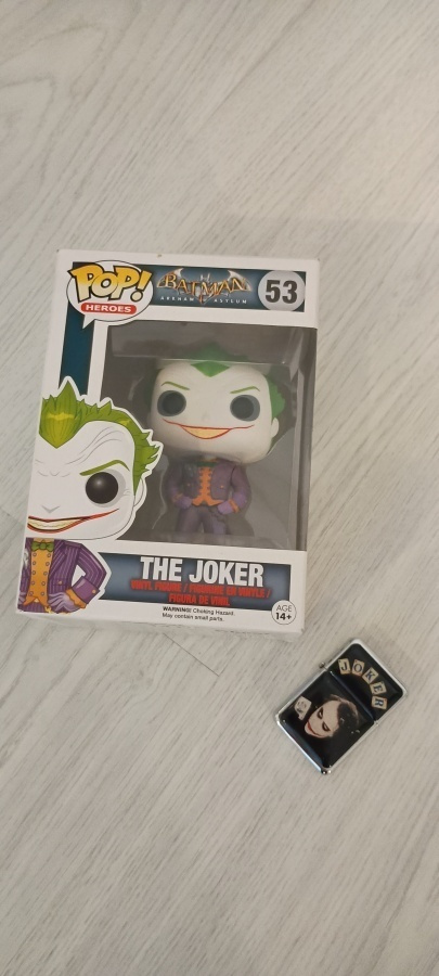 Pop Heroes Batman Joker hahmo+ Joker Zippo