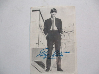 JENKKI HELLAS BEATLES N:O 24