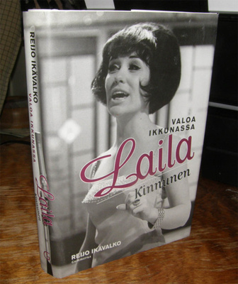 Ikävalko - Valoa ikkunassa Laila Kinnunen - Gummerus sid. 2p