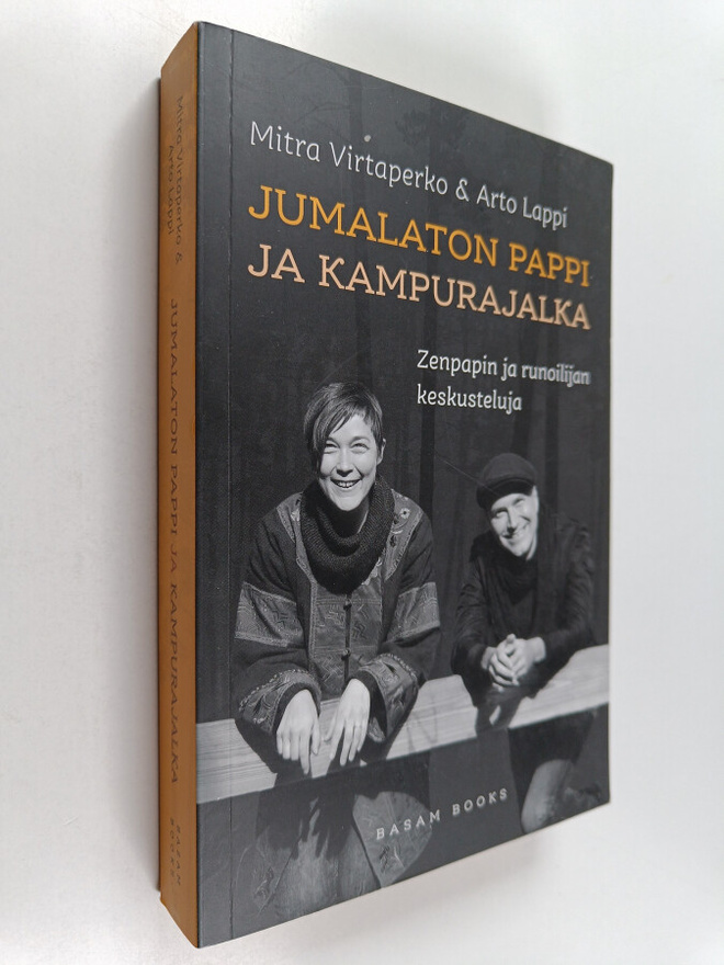 Arto Lappi ym. : Jumalaton pappi ja kampurajalka