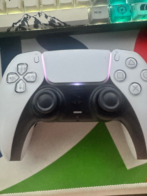 PS5 Dualsense HUOM