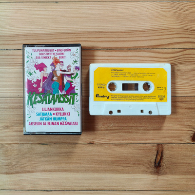 Eri esittäjiä: Kesätanssit c-kasetti