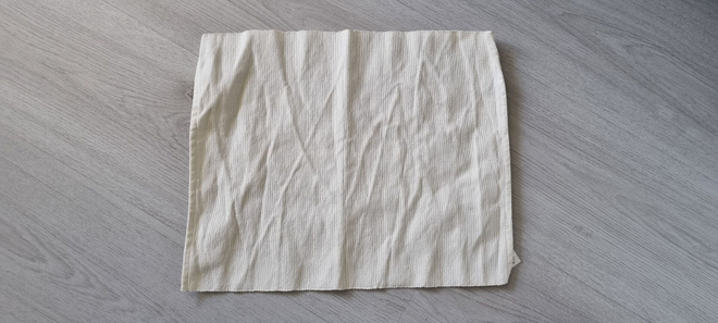 Kotikulta pöytä tabletti,mitat 40 x 32 cm.