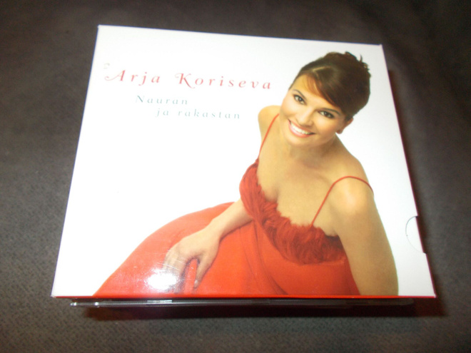 CD ARJA KORISEVA ** NAURAN JA RAKASTAN **