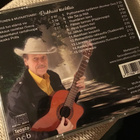Eki Jantunen & Mutkattomat . Rakkaus ravistaa CD - pikkukuva 2