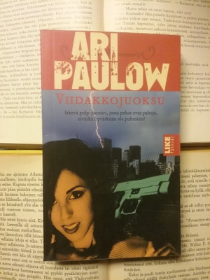 Ari Paulow - Viidakkojuoksu (pokkari)