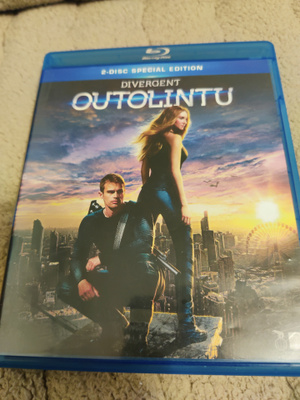 Outolintu, Special edition (Shailene Woodley) Tupla Blu-ray