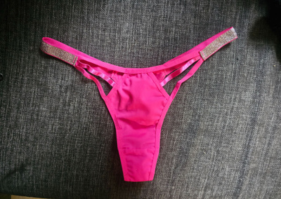 Barbie stringit koko s