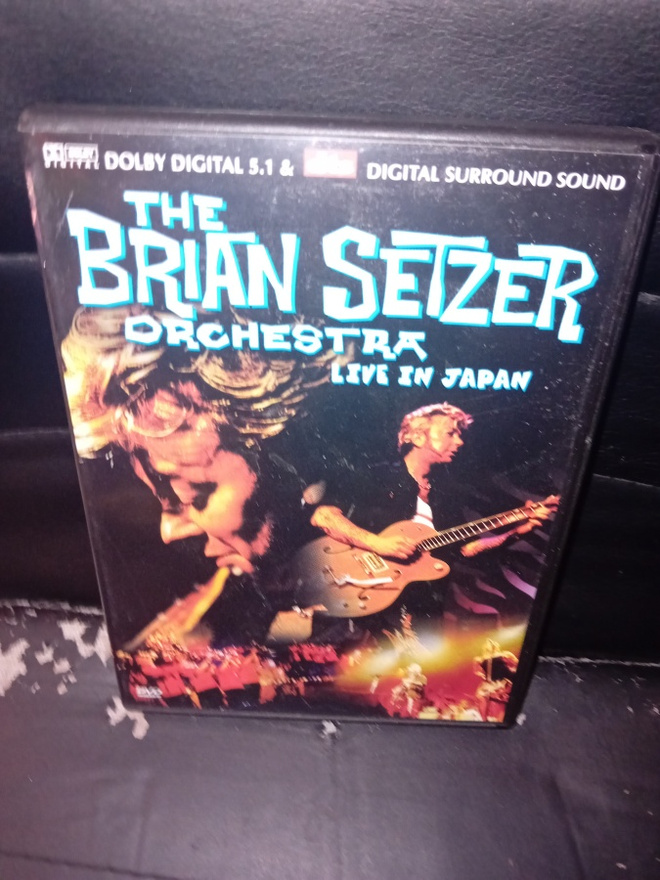 DVD The Brian Setzer Orchestra Live in Japan ( SIS POSTIKULU