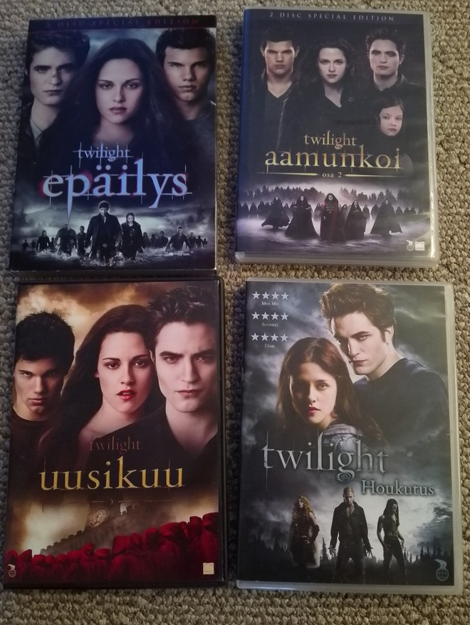 Twilight-elokuvat (4 kpl) dvd:llä