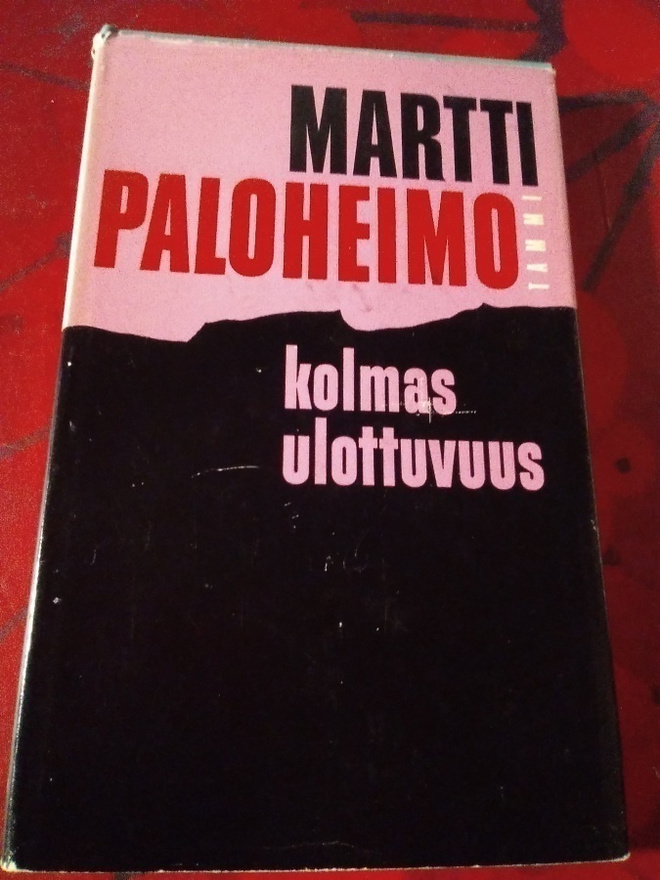 MARTTI PALOHEIMO : KOLMAS ULOTTUVUUS